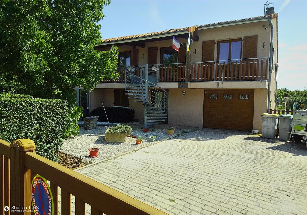 Appartamento La Bouviere Aulnat Esterno foto